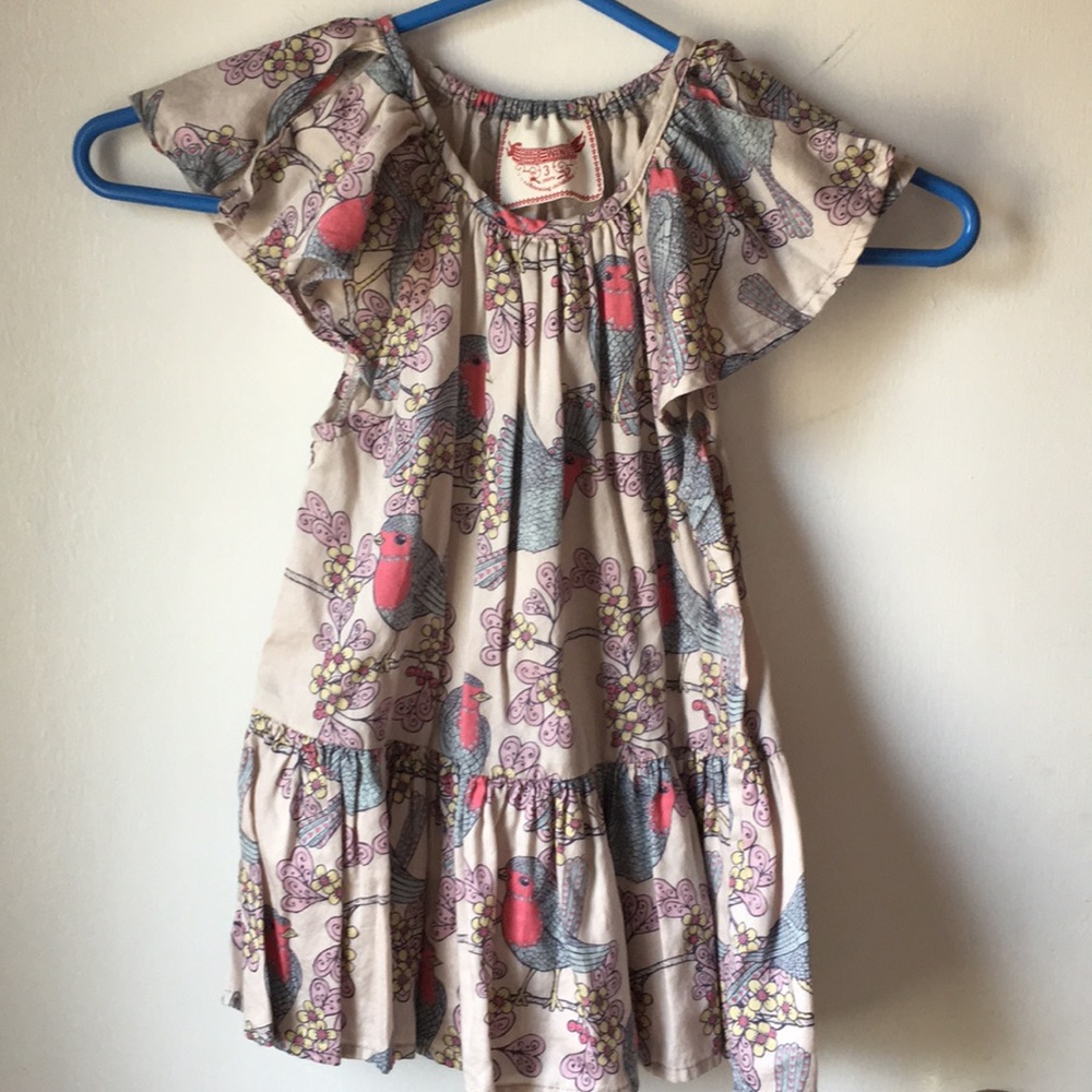 Girl's dress